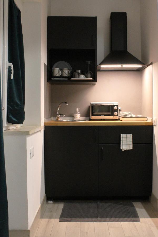 La Petite Famille Aparthotel Corchiano Екстериор снимка
